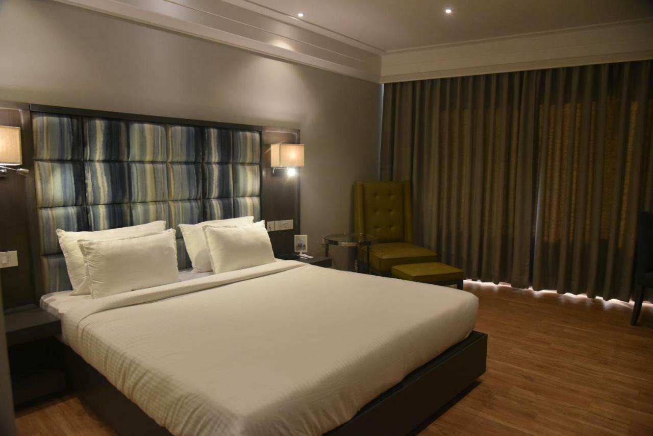 Hotel Accord Premier Raigarh Exterior photo